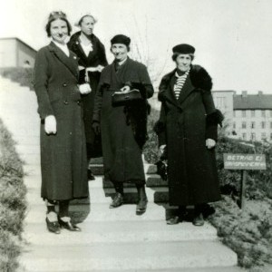 Images of Inez and Co in 1936